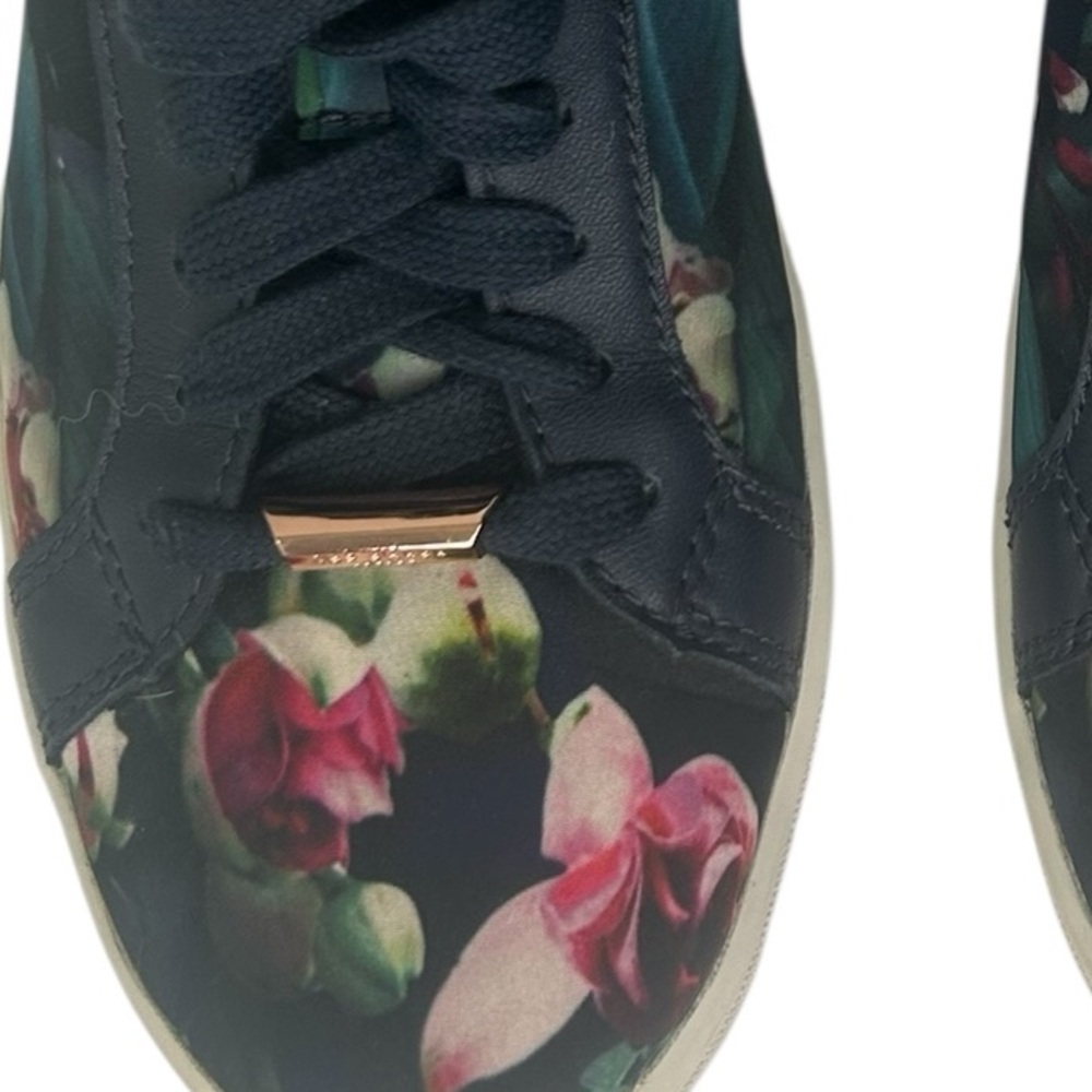 Ted Baker London EYEWC Floral Lace Up Sneaker Women's 7/38 Preppy Chic - Picture 16 of 16